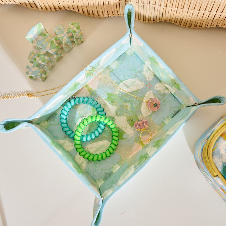Laura Park Elephant Falls Snap Tray