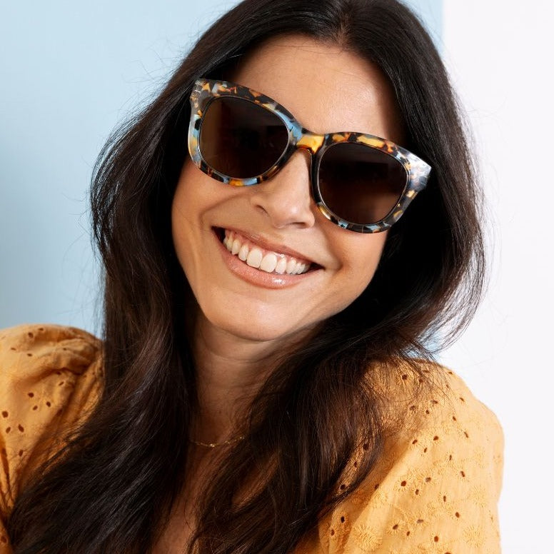 Peepers Center Stage Sunglasses - Blue Quartz
