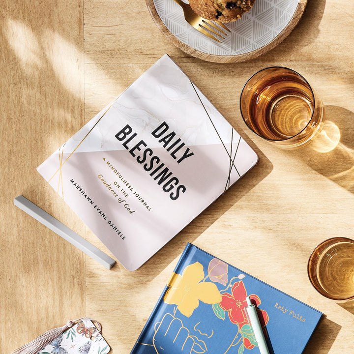 Daily Blessings: A Mindfulness Journal on the Goodness of God