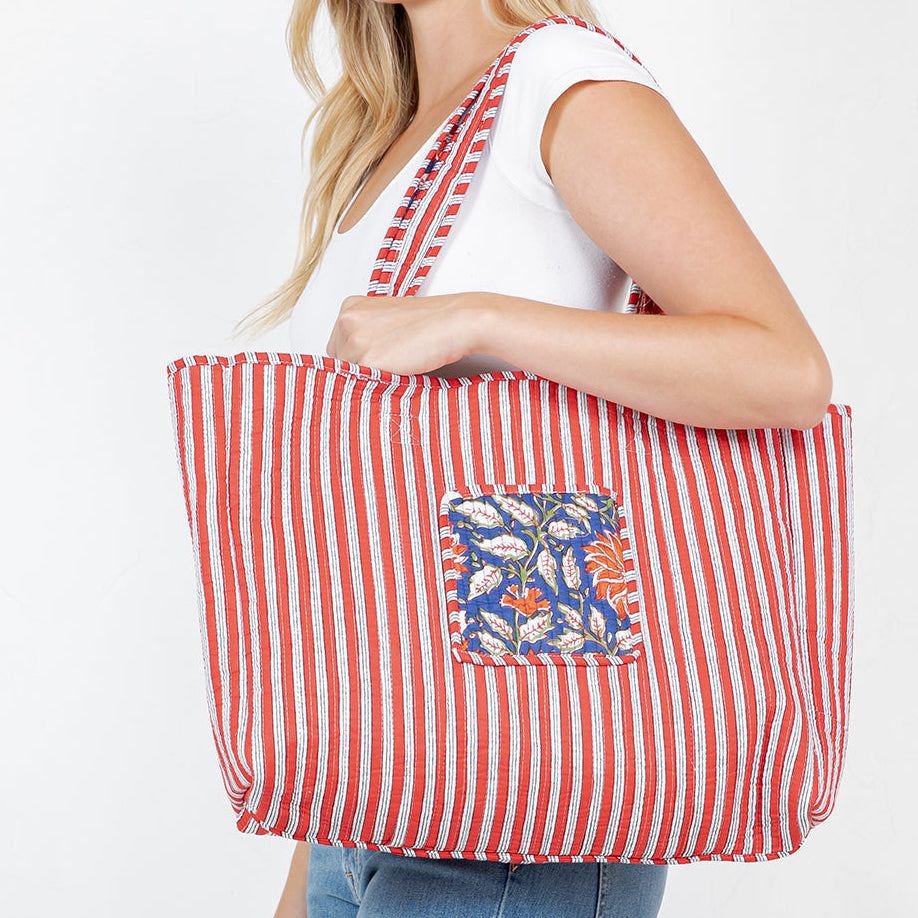 La Soul Floral Quilted Quilted Tote Bag - Pattern 90