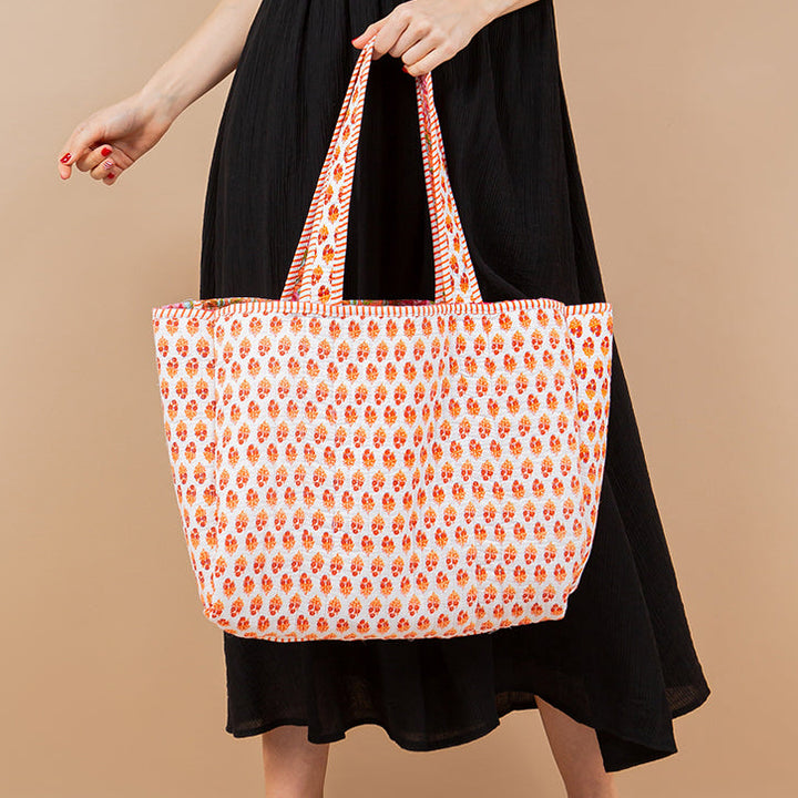 La Soul Floral Quilted Quilted Tote Bag - Pattern 58