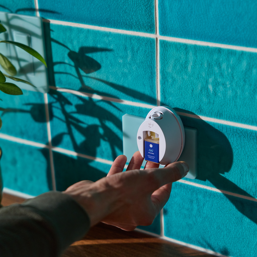 Pura Mini™ Smart Home Fragrance Diffuser