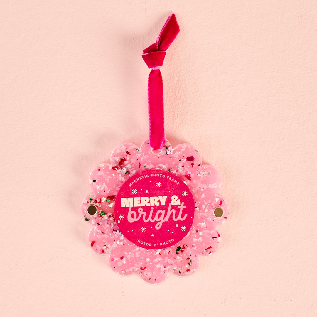 The Darling Effect Scalloped Round Picture Frame Ornament - Confetti Pink