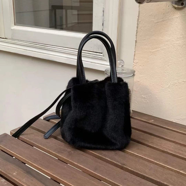 Pretty Persuasions Small Fur Tote - Black