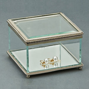 Square Glass Box w/Hindged Cover 3.75"